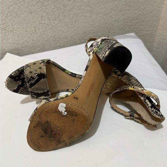 VINCE CAMUTO WINDERLY ANKLE STRAP SANDAL SIZE 9 - Picture 6 of 9